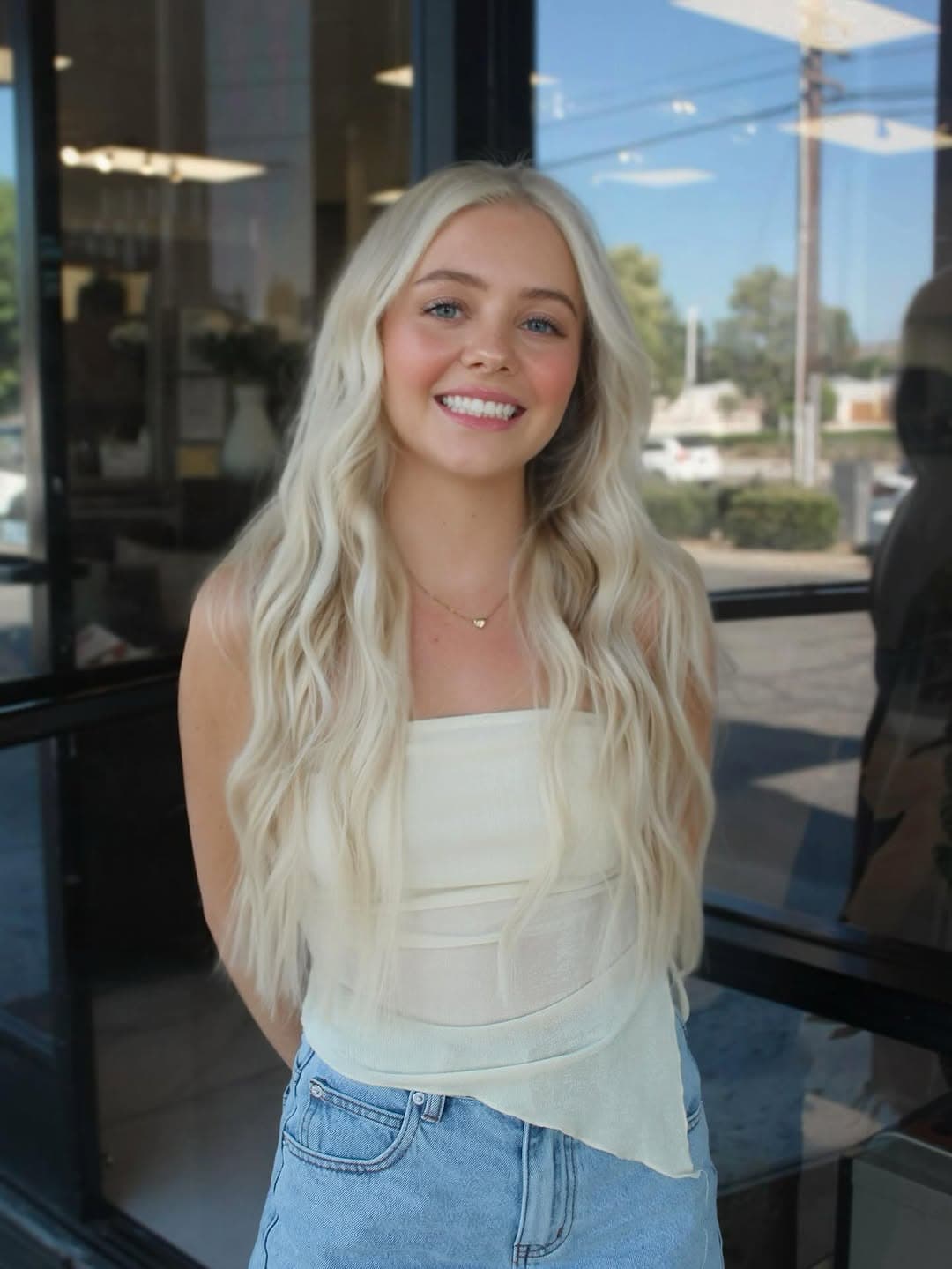 22” @thehairshopinc weft & tape custom color install 💖⚡️💋
+a full blonding service 💖⚡️🐆
I am obsessed!! 😍💋🍒
#extentions #blonde #ochairstylist