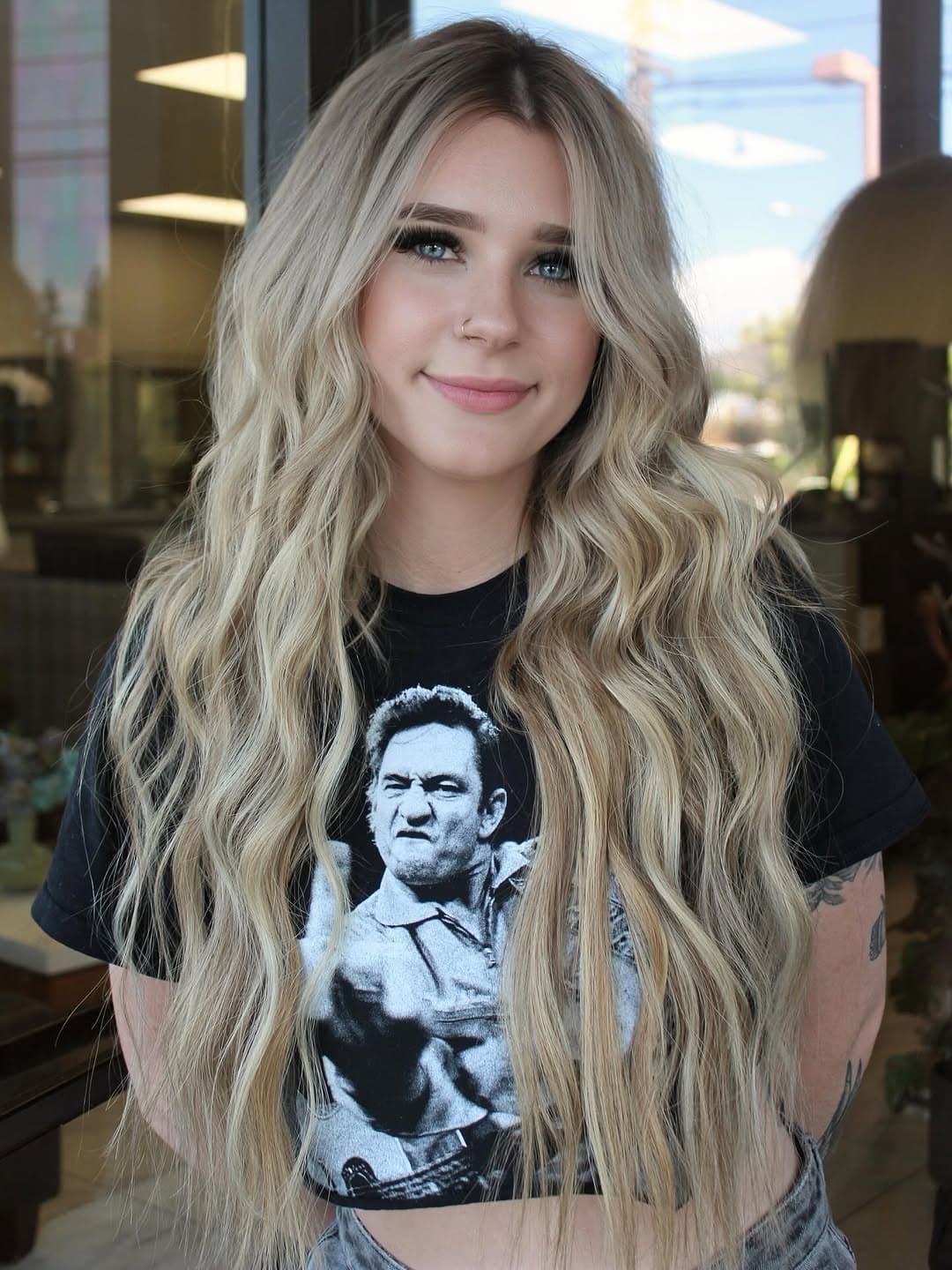 +From platinum to lived-in blonde perfection⚡️💖🍒
She wanted my exact hair — and we made it happen with 22” extensions + a custom color blend.
Who’s next? 👀 Limited spots available! #styleswithbrianne #extensions #livedinhair #hair #blonde #bronde