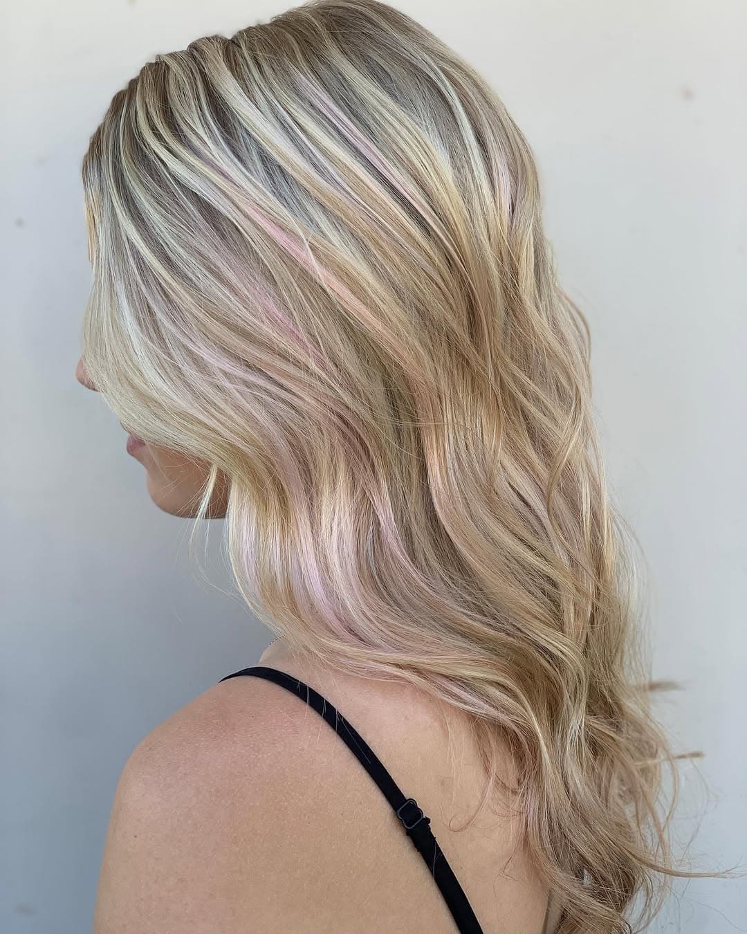Cotton Candy 🍭🍬
.
.
.
#salon860west #hairbybrittneydubia #cottoncandy #babypinkhair #pinkhair #summerhair #pravanapastels #prettyinpink #joicocolorintensity #blush #orangecounty #orangecountyhairstylist #brea #pravana #joico #balayage