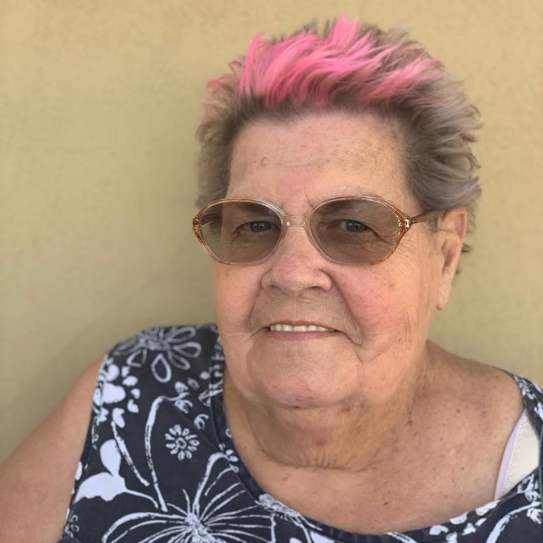 The Queen of Sass 👑
.
.
.
#hairbybrittneydubia #salonmidori #pinkhair #breastcancerawarenessmonth #savethetatas #thinkpink #cancersucks #shothair #sassy #queenofsass #unitehair #pravanavivids #pravananeon