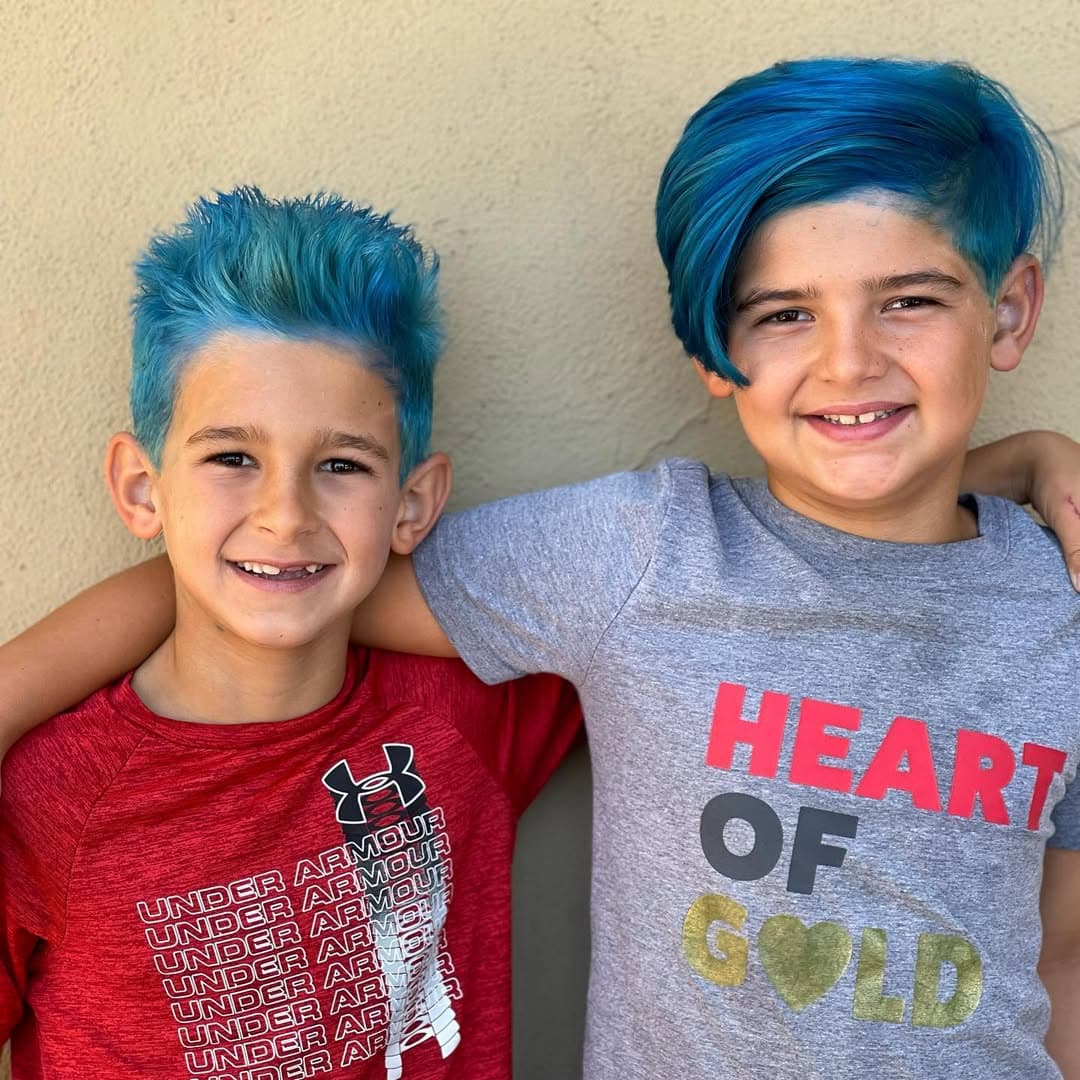 End of summer blues 💙
.
.
.
#bluehair #endofsummer #backtoschool #summervibes #blue #coolkids #joico #joicointensity #pulpriot #pravana #fashioncolors #orangecounty #hair #cute #menscut #kidscut #hairstyles #bros #bluehaircolor #bluehairdontcare #salonmidori #hairbybrittneydubia