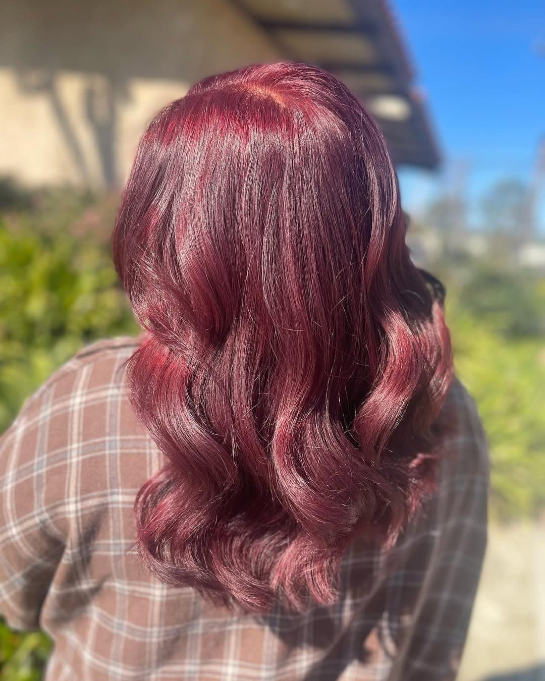 L♥️VE is in the Hair
.
.
.
#valentinehair #valentinesday #redhair #redhairdontcare #color #haircolor #beforeandafter #joico #red #hairgoals #hairinspo #instahair #beachwaves #hairstyle #orangecounty #hairtransformation #hairideas #hairtrends