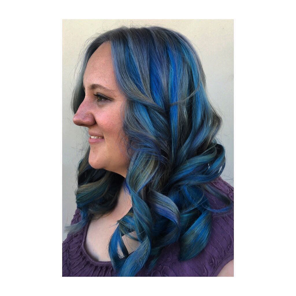 blue Jean Baby! 👖💙
.
.
.
#hairbynoellelucy #deminhair #denim #bluehair #bluehairdontcare #bluehairs #blue #jeans #jeanhair #oc #ochairstylist #ochair #orangecounty #orangecountysalon #acceptingnewclients #instahair #instalove #new #newhair #newhaircolor #newhairdo #newhairdontcare