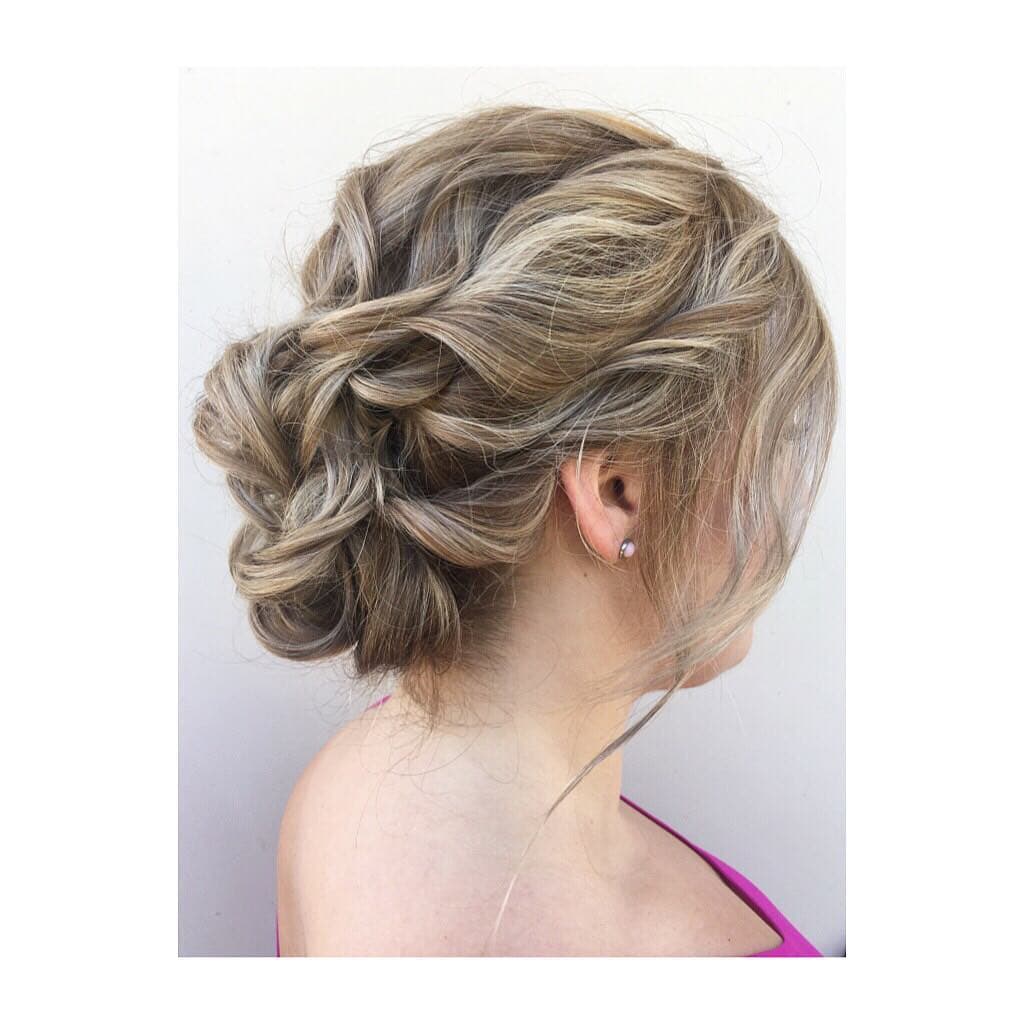 Isn't it Romantic?...🌹
.
.
.
#hairbynoellelucy #salon860west #updo #updos #updohairstyle #updostyle #formal #formalhair #formals #prom #promhair #prom2017 #ocstylist #orangecounty #brea #lahabra #yorbalinda #fullerton #placentia #kenra #matrixusa #matrix #blondehair #blonde #kenraprofessional #modernsalon #makeupartist #imallaboutdahair #hairinspo #weddinghair