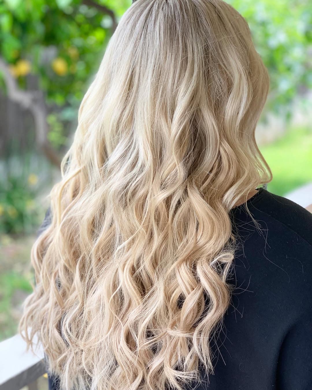 Need a boost? Tape-in extensions can be just the thing! Brighter, fuller...bigger! I’m obsessed with this Glow up!💫 Who’s ready for some extra hair when we get back into the salon? 🙋🏼♀️