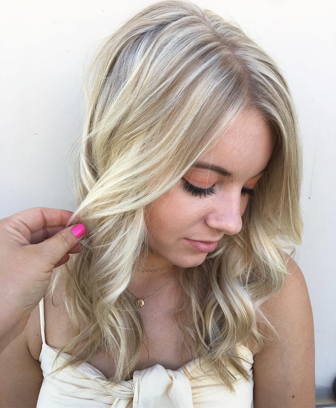 When everyone else is going dark for Fall, this Boo’s like...💁🏼♀️ #hairbynoellelucy