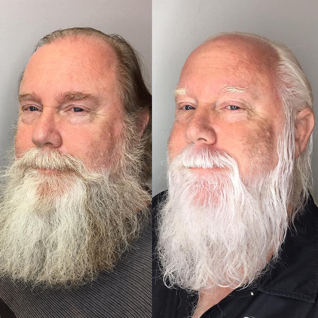 Even Santa Needs a little frosting sometimes! 😉 This Christmas obsessed girl, counts it an honor to get Kris Kringle ready for the season every year!🎅🏼