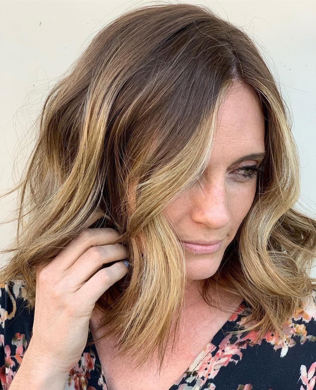 ✨Sugar Ahhhh Honey Honey!✨
Just a tad bit obsessed with this Natural Red heads hair. Between the show stopping copper tones & sheer amount of hair she has...it’s easy to make her shine!
Full panel Balayage using @matrix