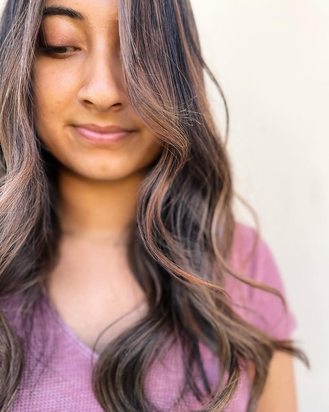 This Lovely and that Mocha Balayage.
🫶🏼+🍫
.
.
.
#hairbynoellelucy #balayage #ocbalayage #orangecountybalayage #ocsalon #ocstylist #ochair #ochairstylist #orangecountyhairstylist #brea #breahair #breahairstylist #yorbalinda #yorbalindahairstylist #fullerton #fullertonhairstylist #ocbabeswhocreate #allthingsorangecounty #ocbalayagespecialist #matrix #summerhair