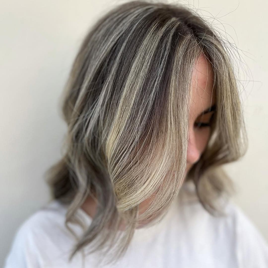 Beach Chic. 🐚
.
.
.
#hairbynoellelucy #blondebalayage #blondefoilayage #ochair #ochairstylist #ocsalon #ochairextensions #ochairdresser #orangecountyhair #orangecountyhairstylist #orangecountysalon #orangecountyhairextensions #fullerton #downtownfullertonsalon #downtownfullertonhairstylist #brea #breahairstylist #lahabra #lahabrahairstylist #anaheim #yorbalindahairstylist #matrix