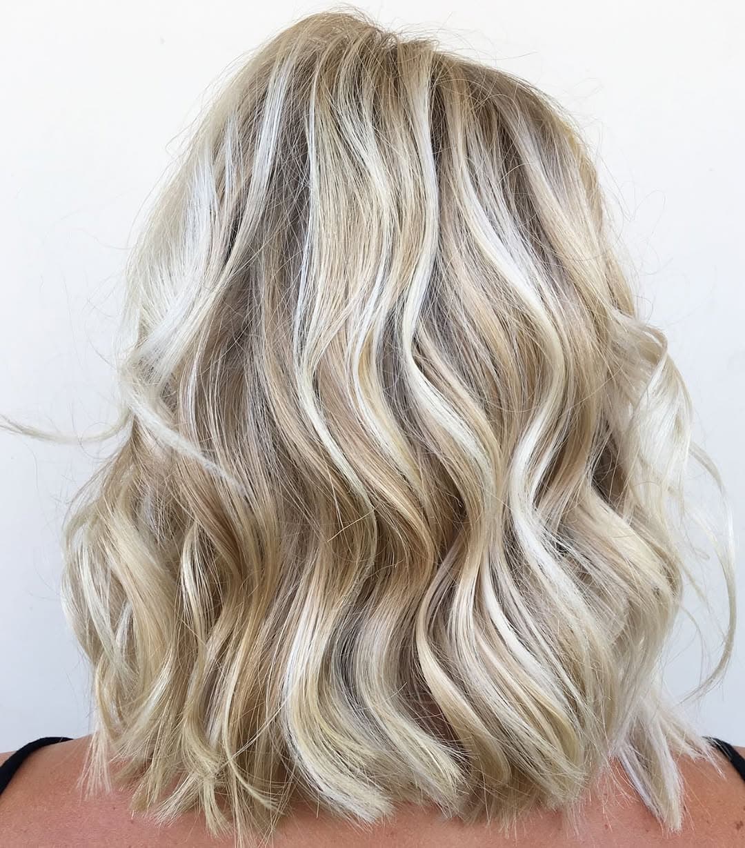Perf! 👌🏽
.
.
.
#hairbynoellelucy #brea #breahairstylist #breahair #ochair #ochairstylist #ocbalayage #orangecountyhairstylist #orangecountyhair #orangecountyhairsalon #orangecountyextensions #ochairstylist #ochairextensions #ochairsalon #orangecountyhair #fullertonhair #fullertonhairstylist #fullertonhairstylist #fullertonhairsalon #matrix #lahabra #anaheimhills #yorbalinda #yorbalindahairstylist #anaheimhillshairstylist