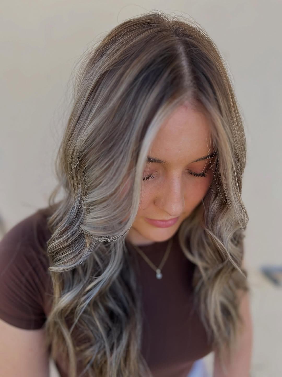 Happy Monday Dolls...long time no see! 👋🏼
I know, I know...I'm the worst at social media. 🥴
So here I am, just checking in! I hope this week brings you so much love and laughter. I think we can all use a little of that right now. Love, laughter...and great hair!
Xoxo, Noelle
.
.
.
#hairbynoellelucy #ochair #ochairstylist #breahairstylist #orangecountyhair #orangecountyhairstylist